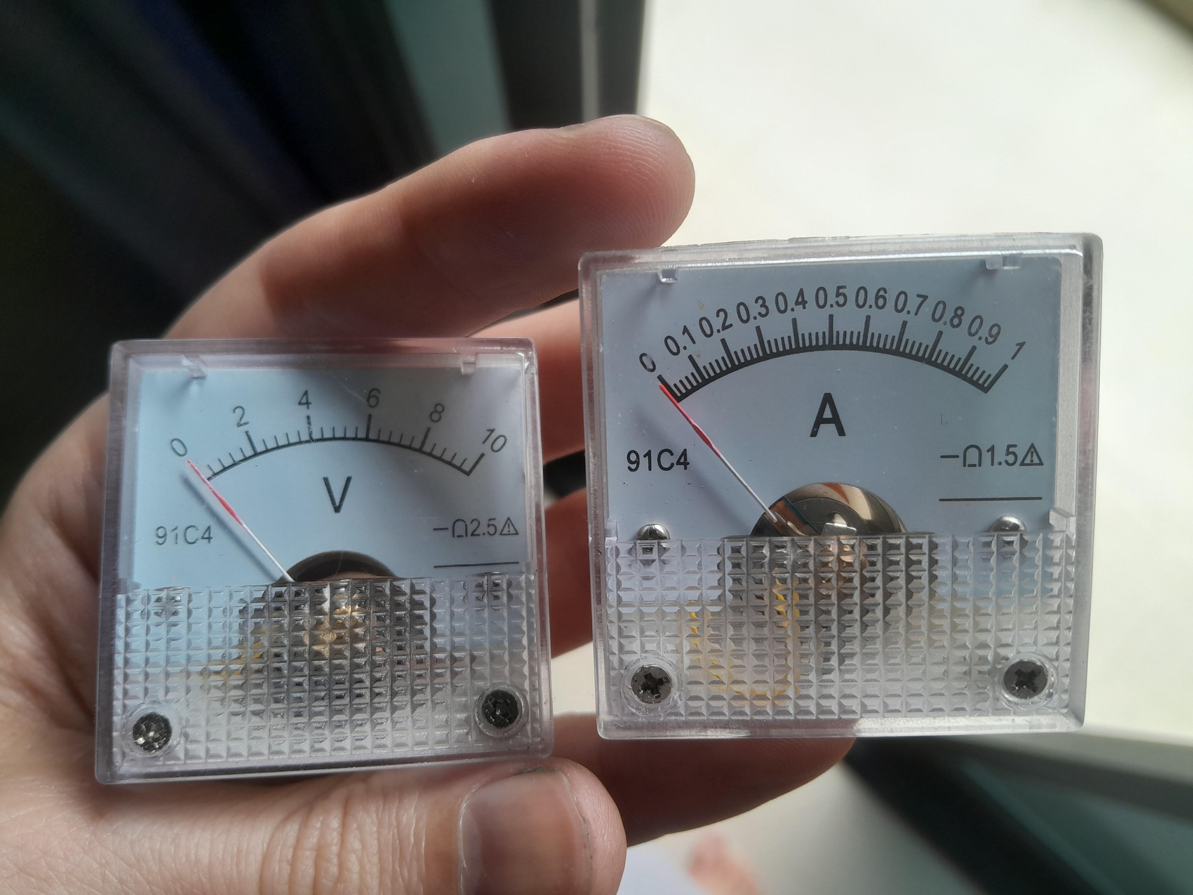 Volt Gauge